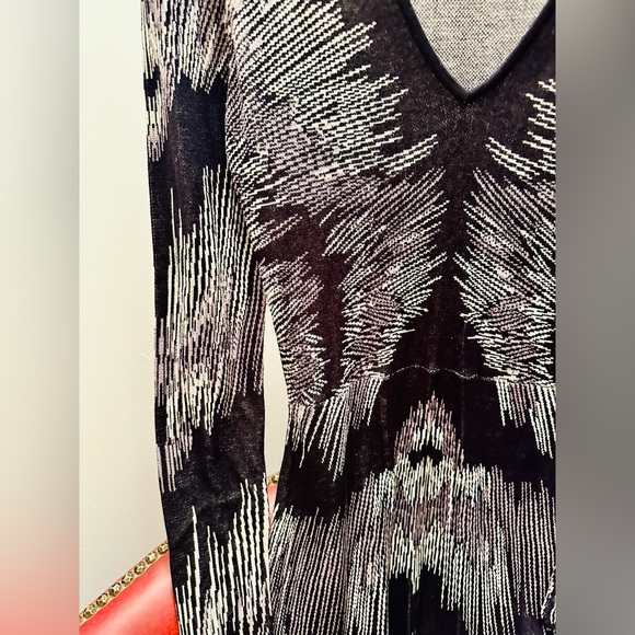 BCBGMAXAZRIA Katia Silk Blend A-Line Knit Dress, Black and Neutrals, XS - Picture 3 of 8